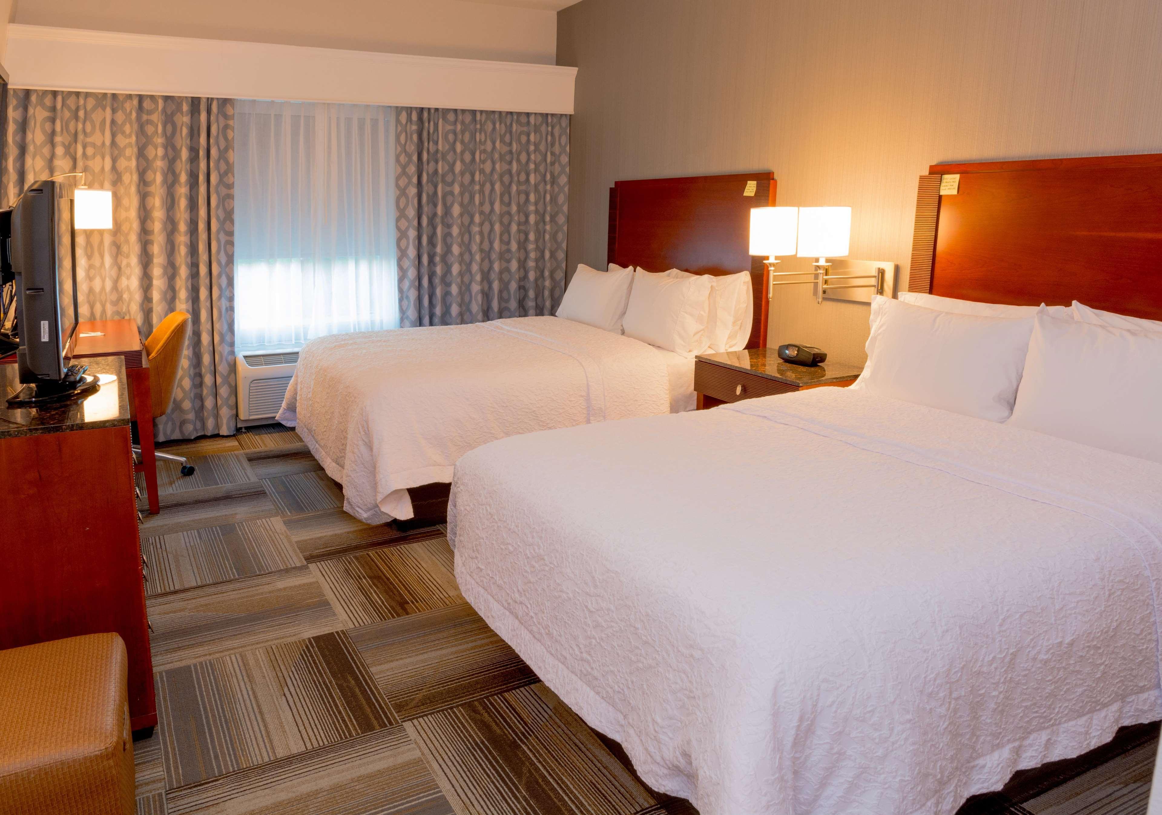 Hampton Inn & Suites Riverside/Corona East Dış mekan fotoğraf