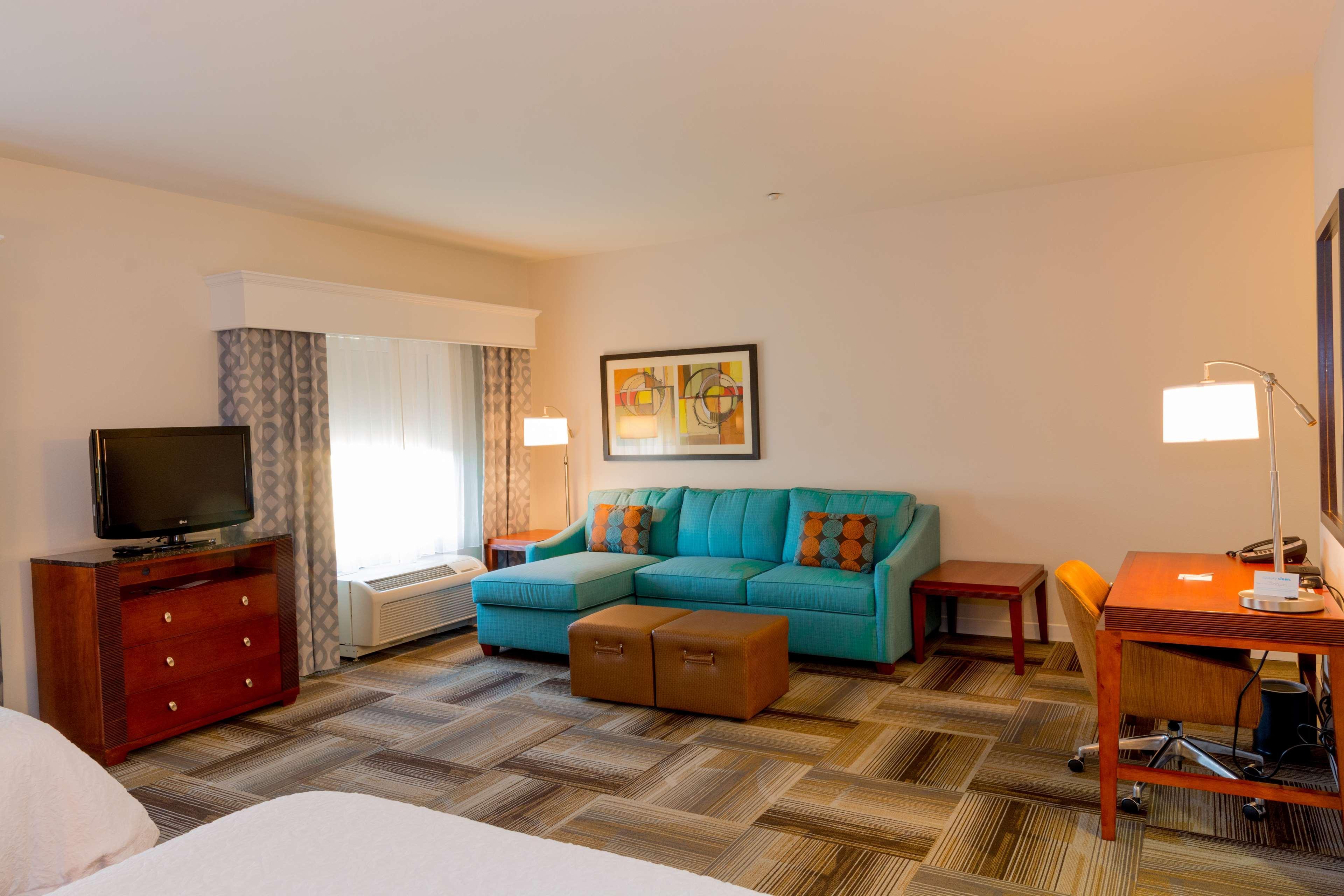 Hampton Inn & Suites Riverside/Corona East Dış mekan fotoğraf